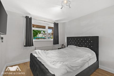 14 Dunstalls, Harlow, CM19 5RA