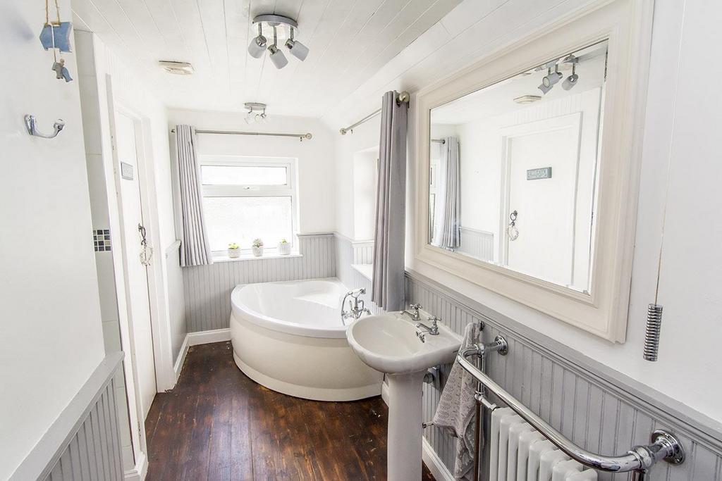 Downstairs Bathroom