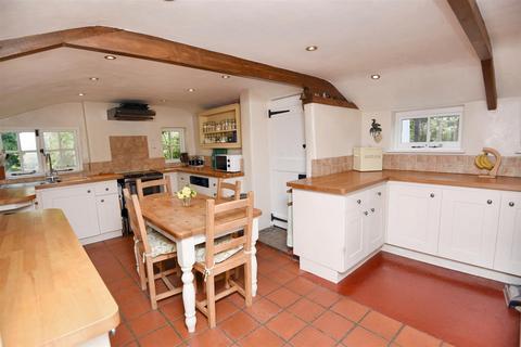 4 bedroom cottage for sale, Tarrant Keyneston