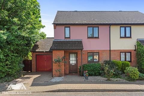 3 Pytt Field, Harlow, CM17 9AA
