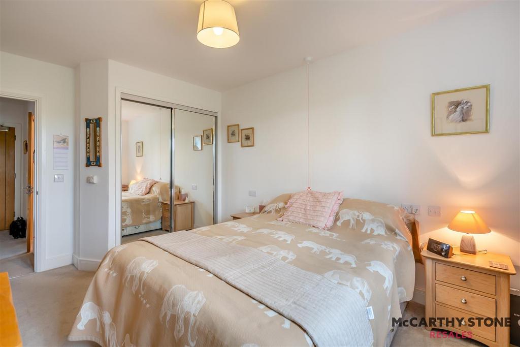 8598410-interior03.JPG