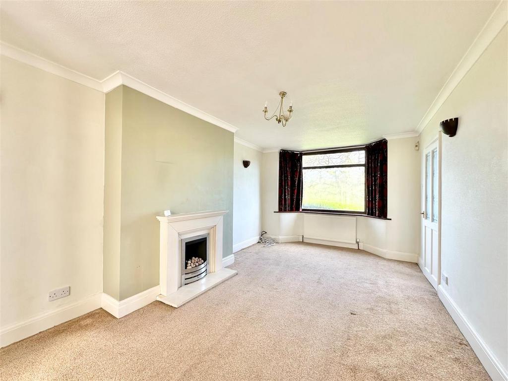 New Mills Road, High Peak SK22 4 bed semidetached house for sale £