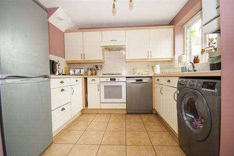 52 Silvermere Close, Ramsbottom, Bury, BL0 9WH