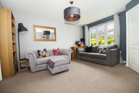 52 Silvermere Close, Ramsbottom, Bury, BL0 9WH