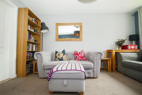 52 Silvermere Close, Ramsbottom, Bury, BL0 9WH