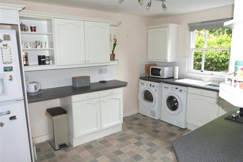 2 bedroom apartment for sale, Balmoral Close, Knighton, Leicester