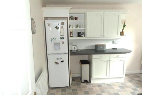 37 Balmoral Close, Leicester, LE2 3PZ