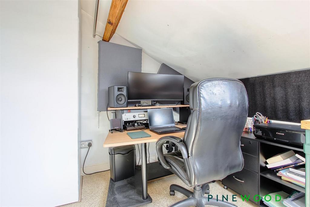 Office   multi use room