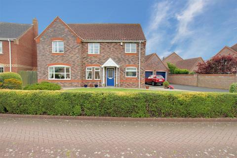 4 bedroom detached house for sale, Pleasance Way, Louth LN11