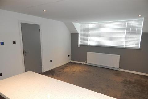 1 bedroom flat to rent, Drayton Road, Belbroughton, Stourbridge