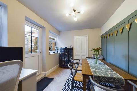 14 Algernon Terrace, North Shields, NE30 2PW