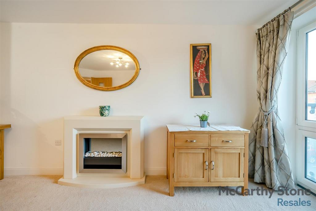 8639266-interior15.jpg