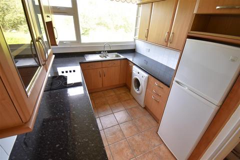 2 bedroom flat for sale, Howecroft Court, Stoke Bishop