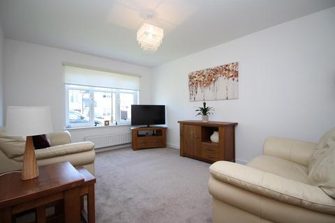 58 Breichwater Place, Fauldhouse, Bathgate, EH47 9LU