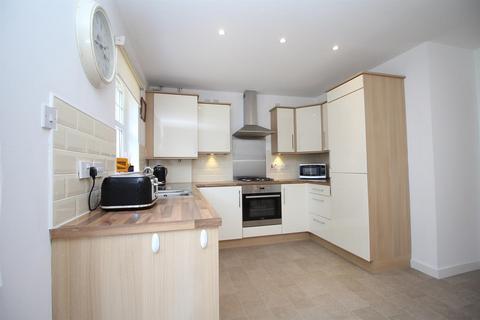 58 Breichwater Place, Fauldhouse, Bathgate, EH47 9LU