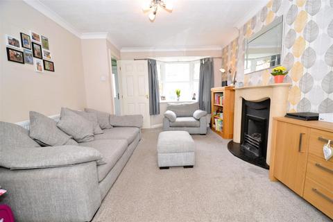 3 bedroom semi-detached house for sale, Pendle Court, Queensbury, Bradford