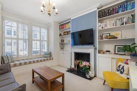 2 bedroom flat for sale, Treport Street