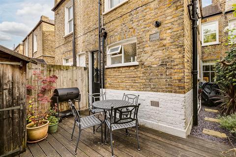 16 Treport Street, London, SW18 2BP