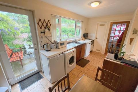 7 High View Road, Leek, ST13 5BS