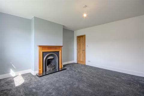 3 bedroom semi-detached house to rent, Branch Road, Skipton
