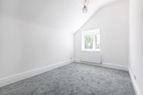 3 bedroom apartment to rent, New Church Road, Hove