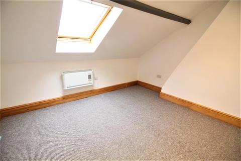 1 bedroom flat to rent, Trafalgar Square, Scarborough, YO12 7PY