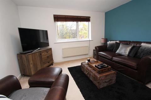 1 bedroom apartment for sale, Valley Green, Hemel Hempstead, Hertfordshire, HP2 7RQ