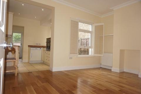 2 bedroom terraced house for sale, Camden Road, London E11