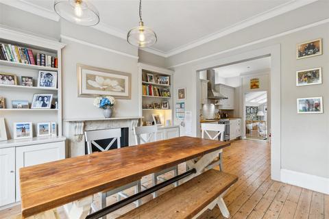16 Heathfield Gardens, London, W4 4JY