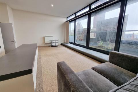 2 bedroom apartment to rent, Shaw Street, Liverpool