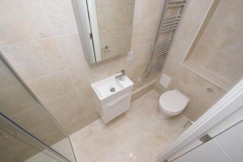 1 bedroom property to rent, Abbs Cross Lane, Hornchurch, RM12