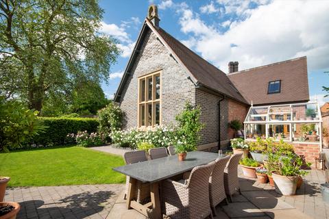 3 bedroom detached house for sale, Birlingham, on the Gloucestershire/Worcestershire borders, WR10