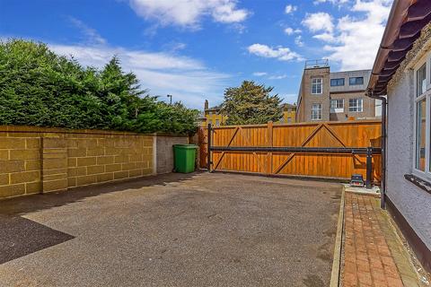 2 bedroom semi-detached bungalow for sale, Westree Road, Maidstone, Kent