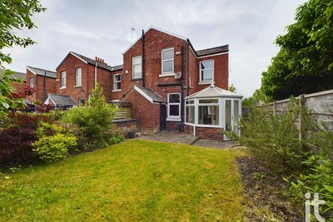 2 bedroom end of terrace house for sale, Southwood Road, Great Moor, Stockport, SK2