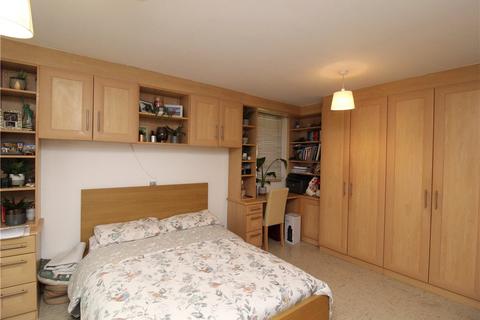 undefined, Burket Close, Southall, UB2