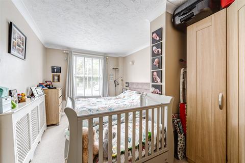 1 bedroom flat for sale, Lansdowne Road, Worthing, West Sussex, BN11