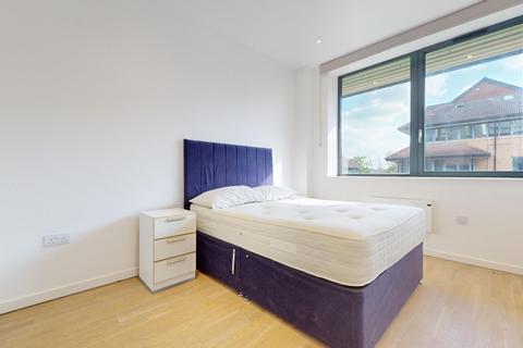 1 bedroom flat to rent, Riverbank Way