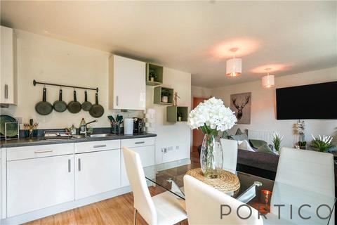 1 bedroom apartment for sale, Latchmere Street, London