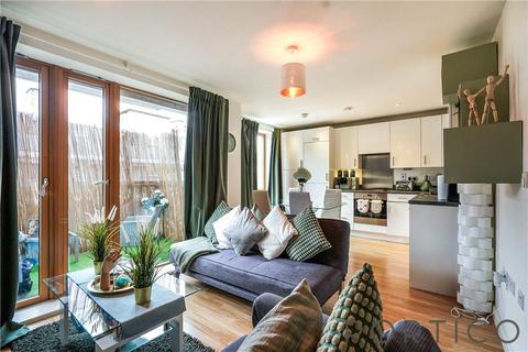 1 bedroom apartment for sale, Latchmere Street, London