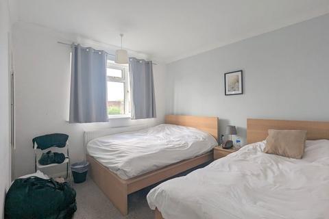 9 The Gardens, Feltham, TW14 9PP
