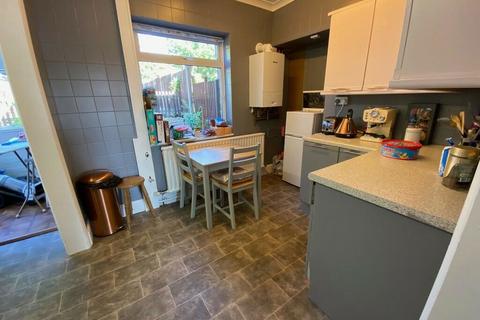 3 bedroom townhouse for sale, Palmers Green, Stoke-on-Trent, Staffordshire, ST4 6AP