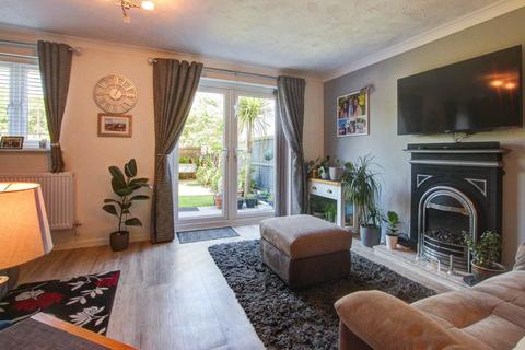3 bedroom terraced house for sale, Southover Close, Blandford Forum