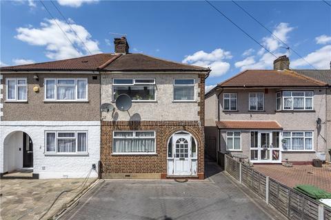 15 Lochmere Close, Erith, DA8 1EA