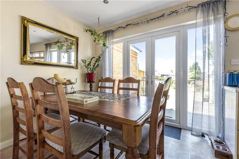 15 Lochmere Close, Erith, DA8 1EA