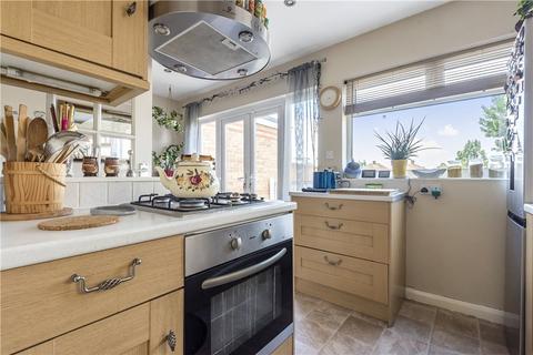 15 Lochmere Close, Erith, DA8 1EA