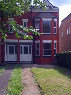 6 bedroom townhouse to rent, Moseley Road , Manchester M14