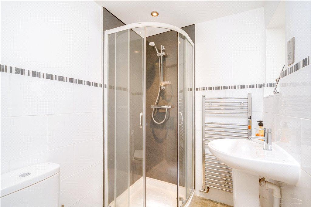 Annexe Shower Room