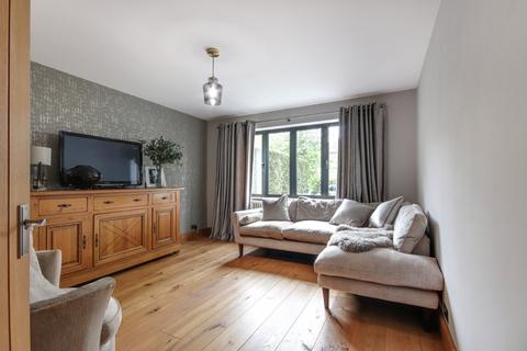 19 Old Downs, Hartley, Longfield, DA3 7AA