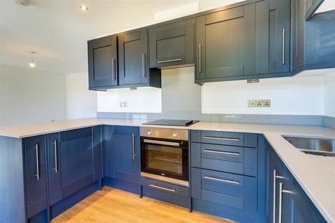 2 bedroom flat to rent, Rodley Lane, Rodley, Leeds, West Yorkshire, LS13