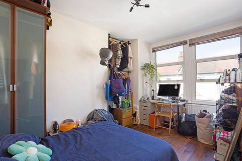 29a Balfour Road, London, W13 9TN